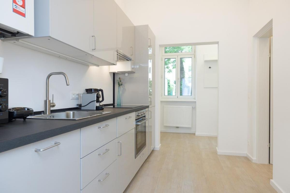 Close To Schoenbrunn I Bright Flat, Fast Wifi Apartment *
