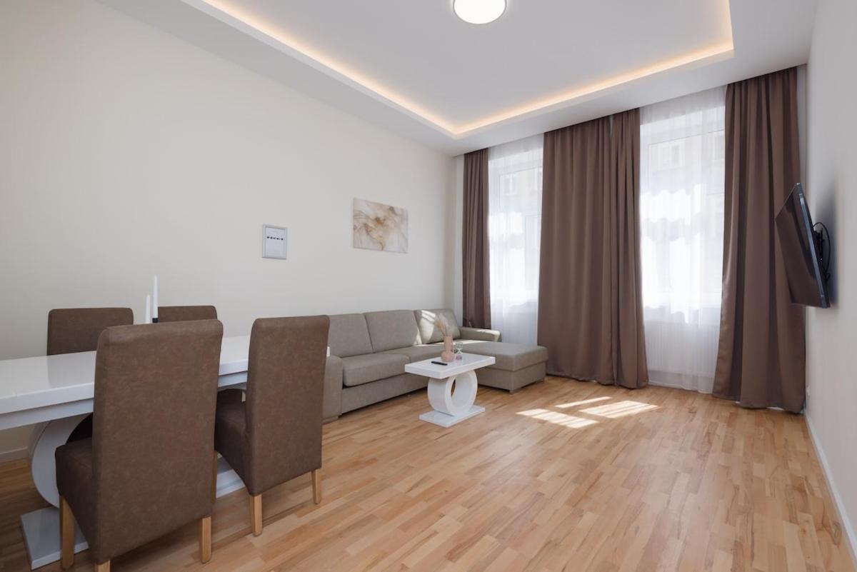 Close To Schoenbrunn I Bright Flat, Fast Wifi