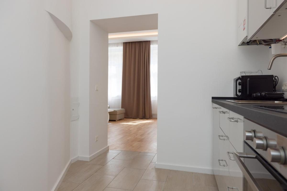 Apartment Close To Schoenbrunn I Bright Flat, Fast Wifi *